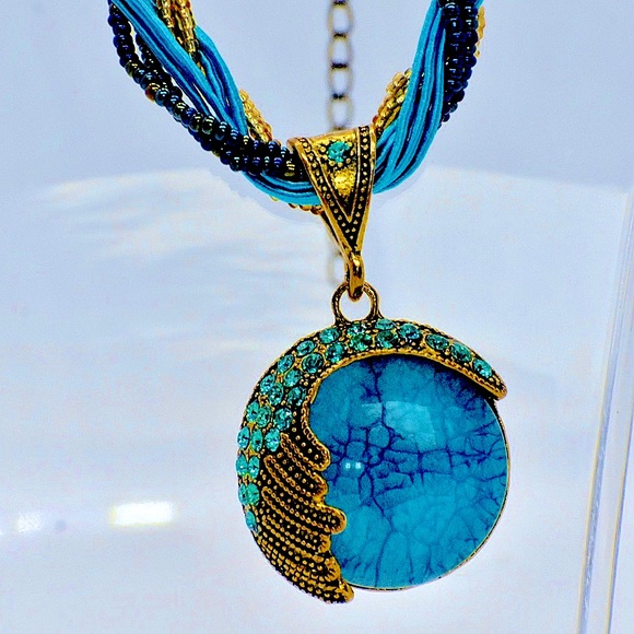 Layered Necklace! - Picture 3 of 10